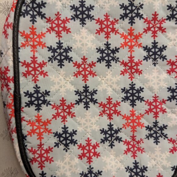 New! Cute Snowflake Cross Body Purse - Picture 2 of 4